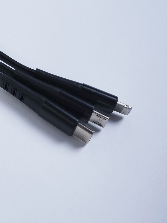 MANTO "3 w 1" kabel USB